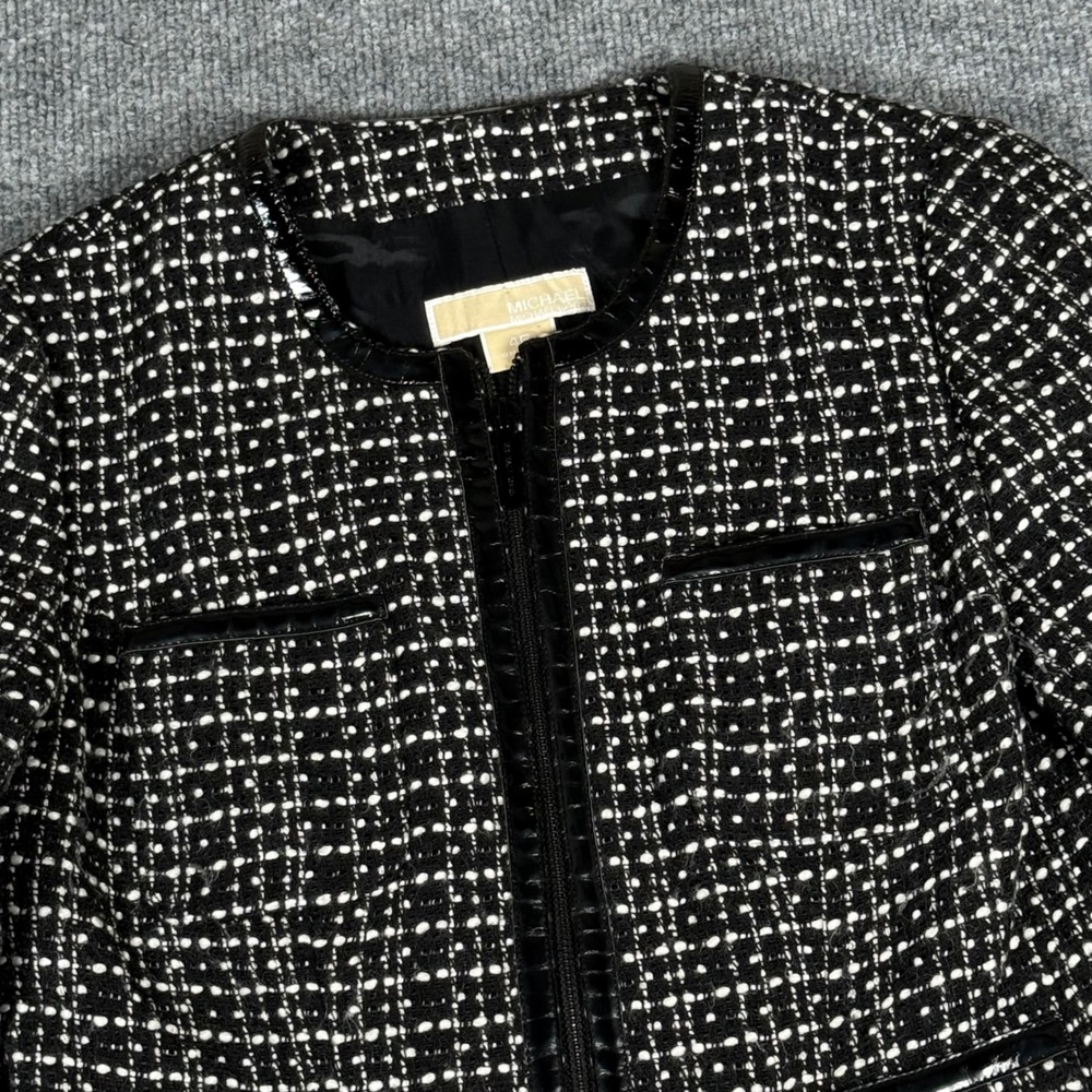 Chic Michael Kors Jacket Sz 4P Black White Tweed Zip Front Wool Blend Designer